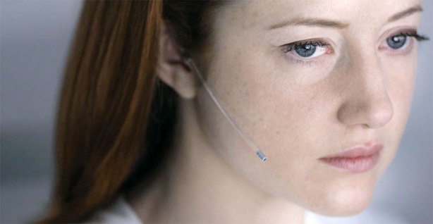 Andrea-Riseborough-in-Oblivion-2013-Movie-Image