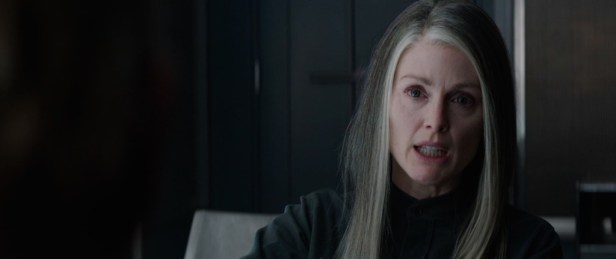 the-hunger-games-mockingjay-part-1-teaser-screenshot-president-coin