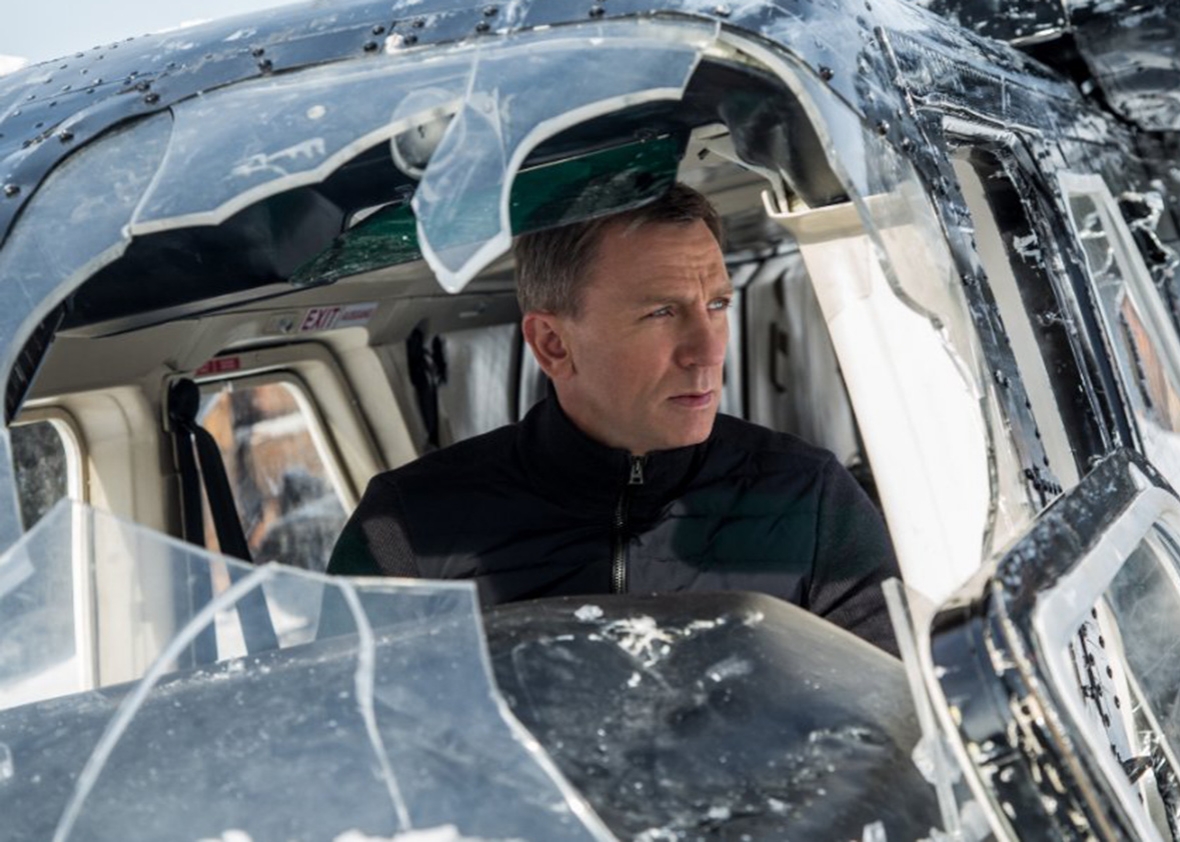 151105_MOV_Daniel-Craig-Spectre.jpg.CROP.promo-xlarge2