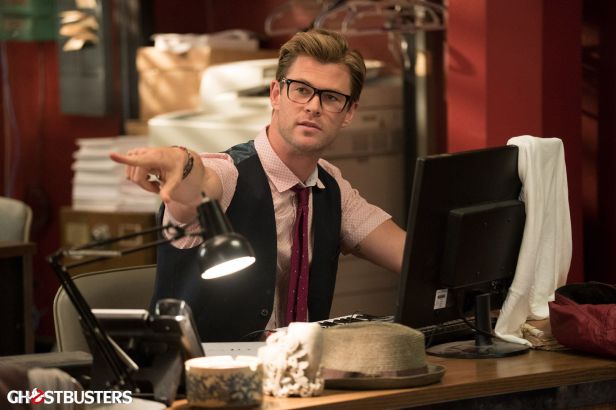 Chris-Hemsworth-Ghostbusters-2016