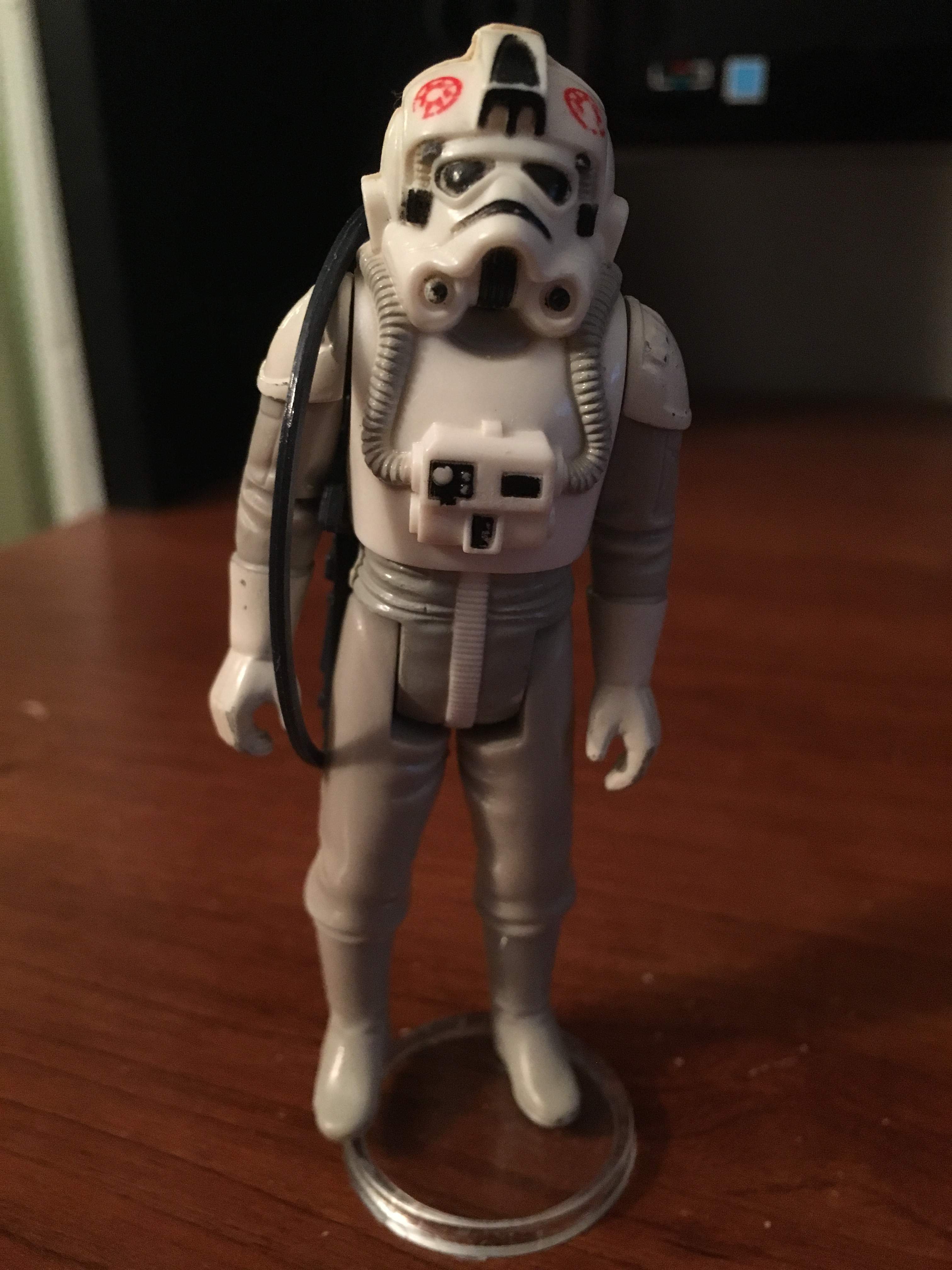 39-at-at-driver-01-07-2017