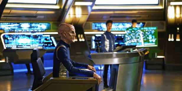 saru-in-command-hes-been-a-pretty-great-star-trek-captain-actually