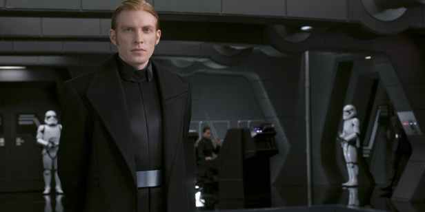 general-armitage-hux-at-your-service