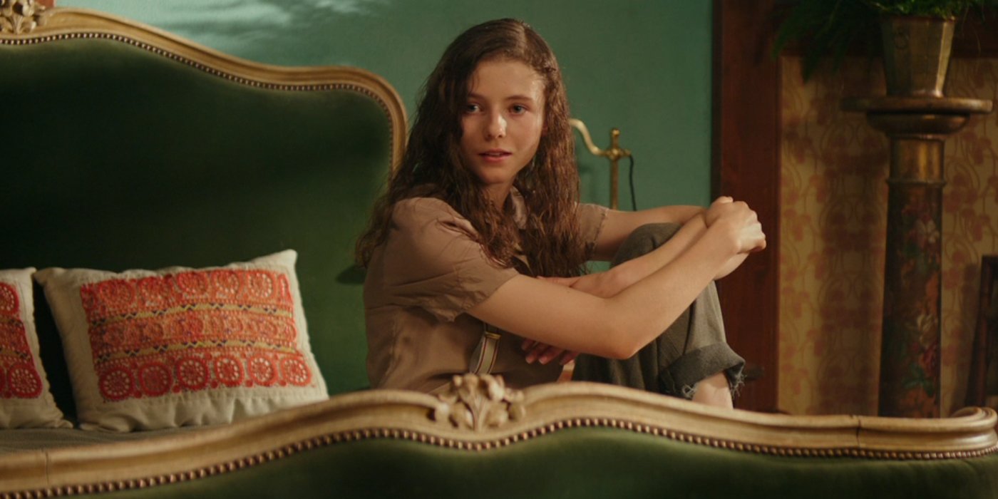 Thomasin-McKenzie-in-Jojo-Rabbit-1